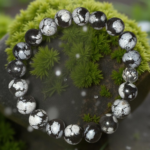 💥Sale 10mm Snowflake Obsidian Bracelet 🖤 - Picture 1 of 3